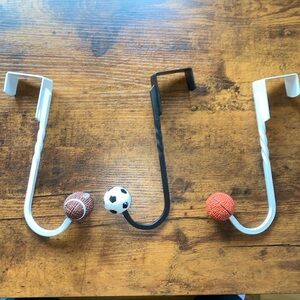 Sports closet hangers